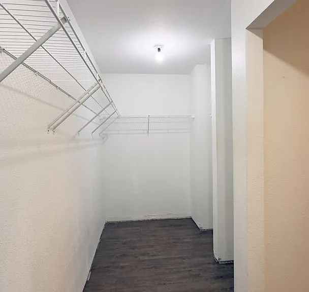 420 Smokey Hill Rd — Photo 21