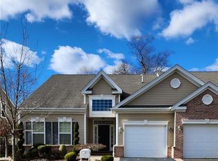 47 Timber Hill Dr, Monroe Township, NJ 08831