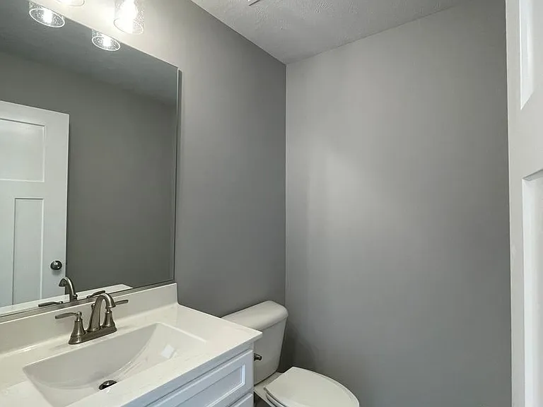 Megan Court Homes — Photo 7