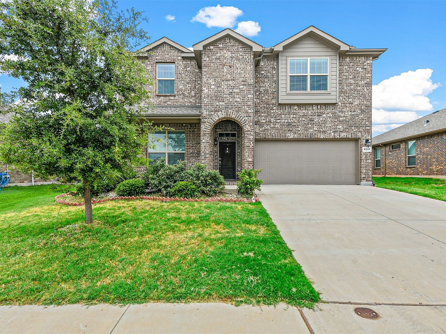 9337 Flying Eagle Ln, Fort Worth, TX 76131 | Zillow