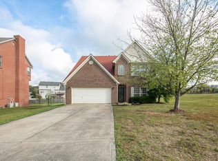 100 Cross Creek Dr, Paris, KY 40361