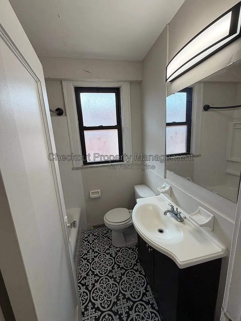 1 bed, 1.0 bath, 800 sqft, $995 — Photo 3