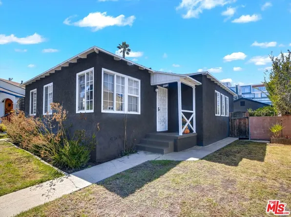 3021 S Genesee Ave, Los Angeles, CA 90016
