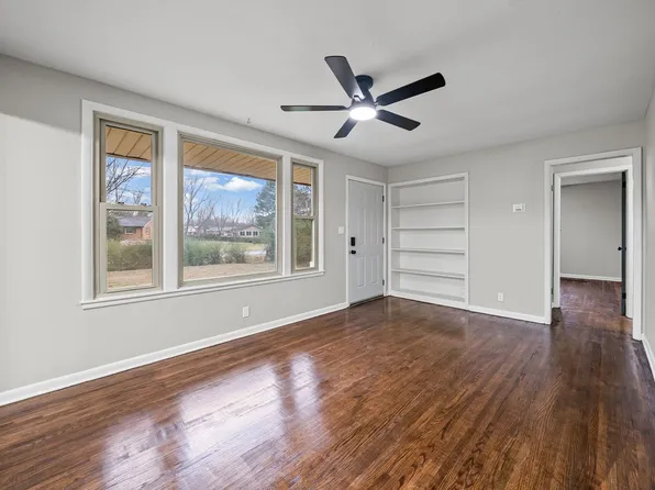 13 Charlemagne Blvd, Clarksville, TN 37042