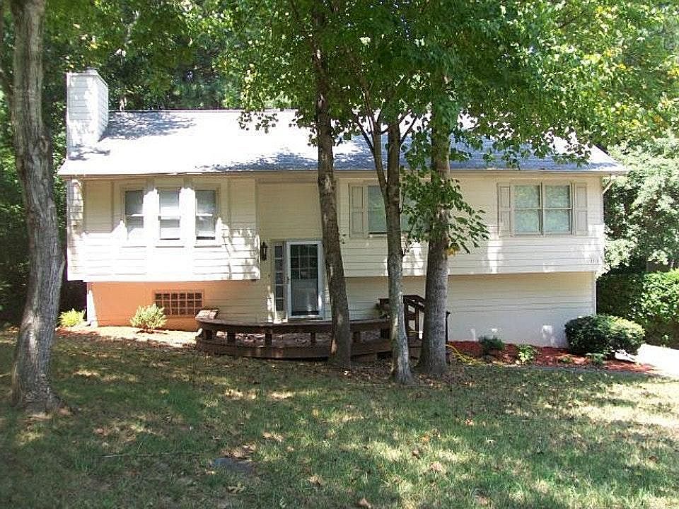 1st image of 3713 Holland Dr