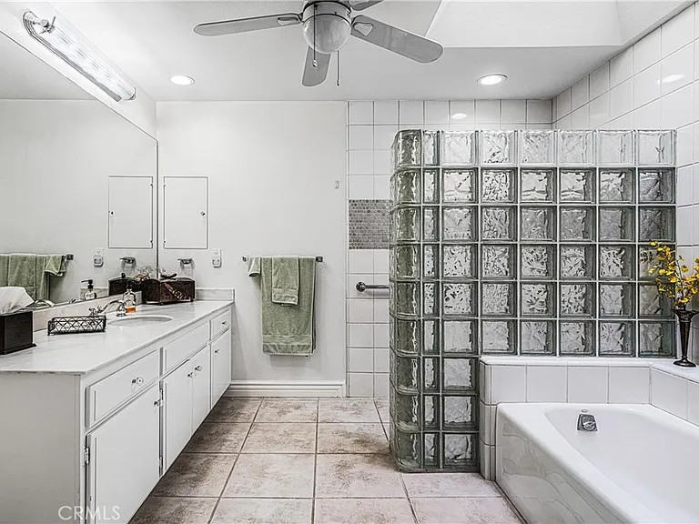 19 Cornell Dr — Photo 17