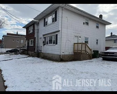 2 bed, 1.0 bath, $2,000 — Photo 2