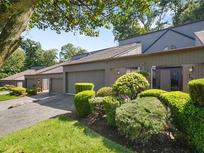 135 Stone Oaks Drive, Hartsdale, NY, 10530