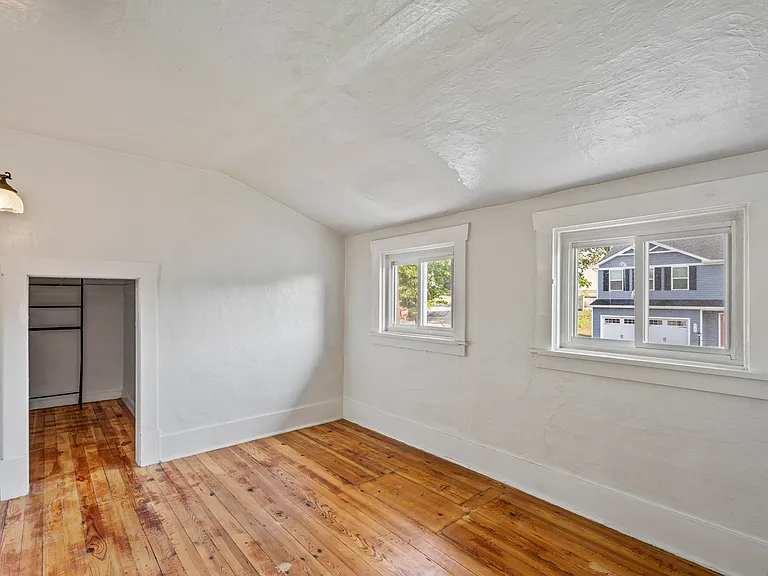 4121 Woodland Ave — Photo 19