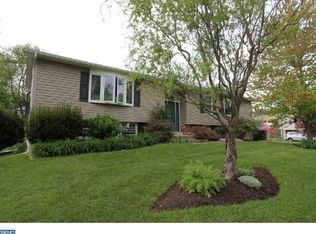 1363 Ridgeview Cir, Downingtown, PA 19335