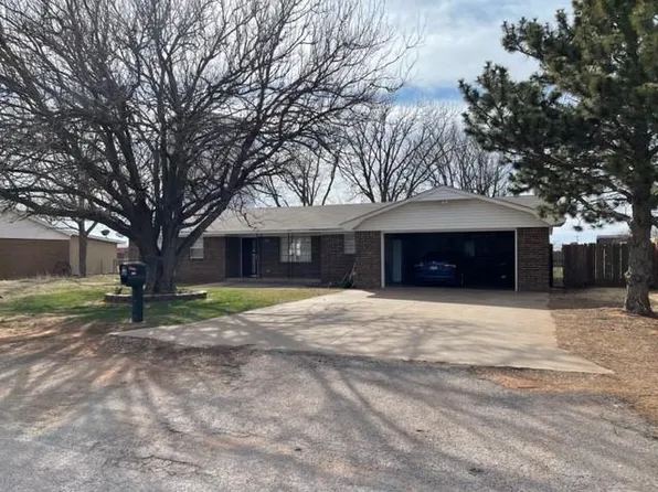 407 Spurlin Dr, Sayre, OK 73662