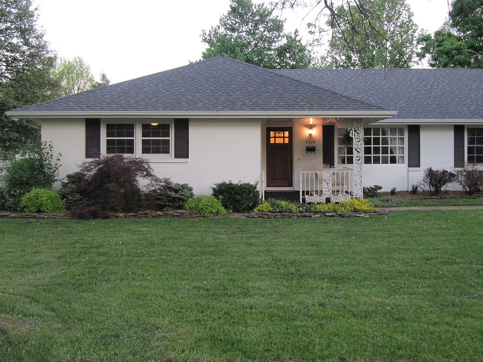 Beautiful, custom ranch!