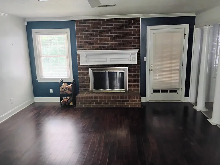 1303 Carman Ct SE — Photo 12