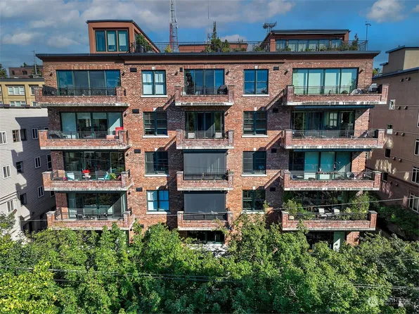 1414 1st Avenue W #302, Seattle, WA 98119