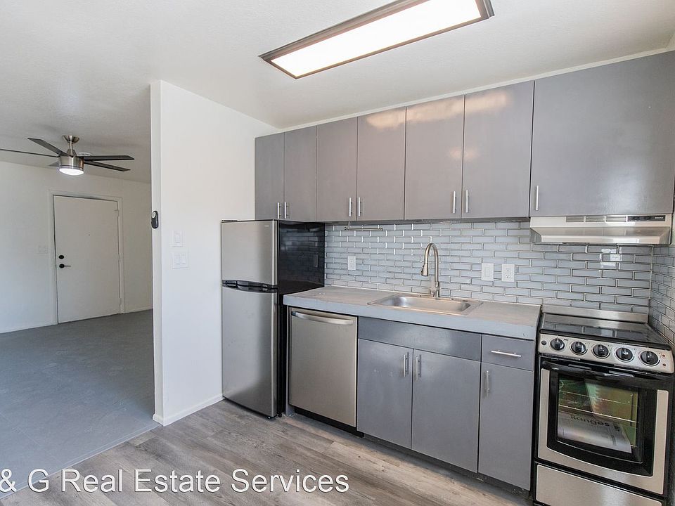 1st image of 2020 W Orangewood Ave #27