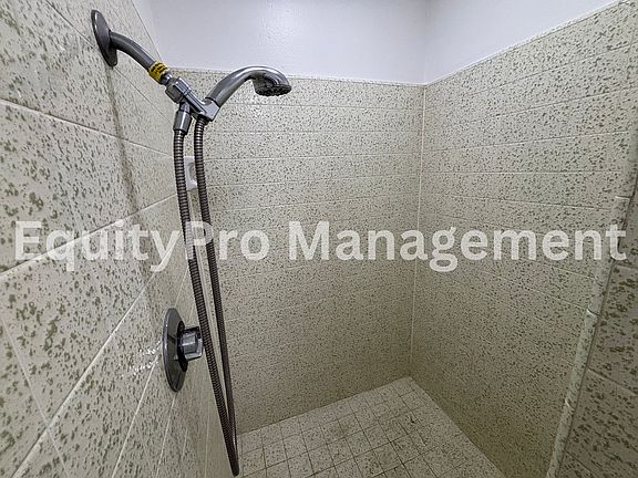 5th image of 7718 Comstock Ave APT A