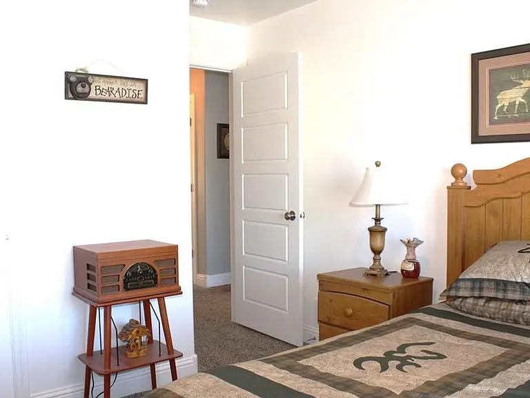 5172 Ryanne Way — Photo 14