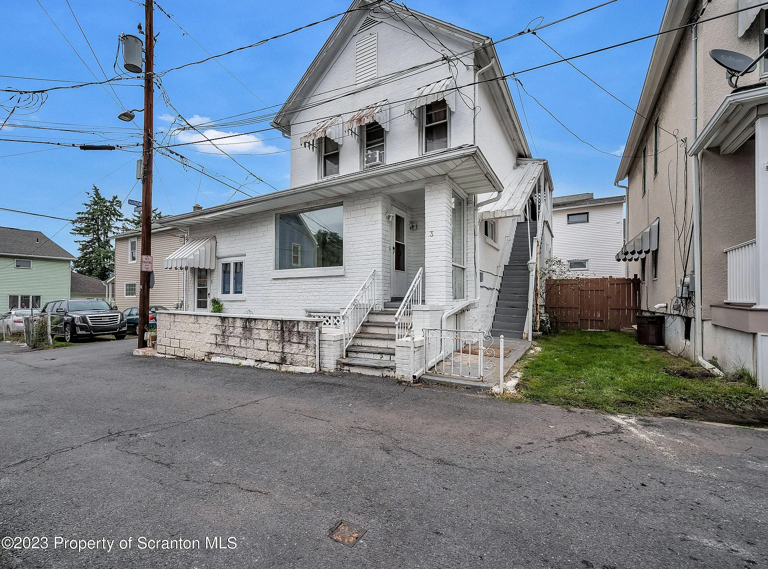 3 Ferguson Pl photo 1