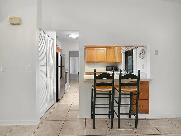 712 E Flag Way — Photo 10