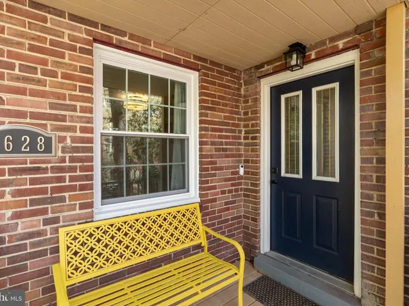 1628 N Colonial Ter, Arlington, VA 22209