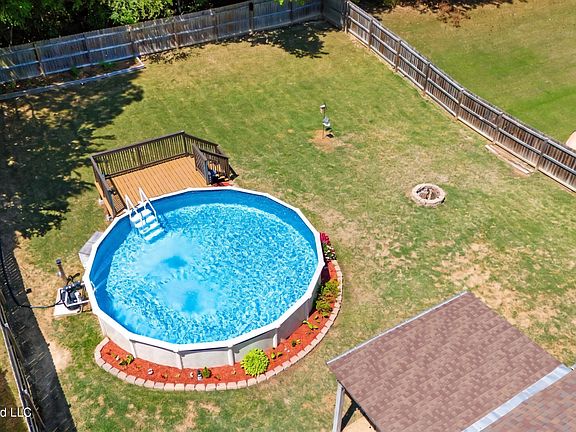 5th image of 4253 Ridgemont Rd