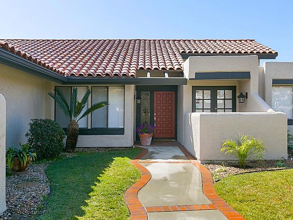 2nd image of 1033 Cerro Largo Dr