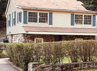 248 Lake Shore Rd, Putnam Valley, NY 10579