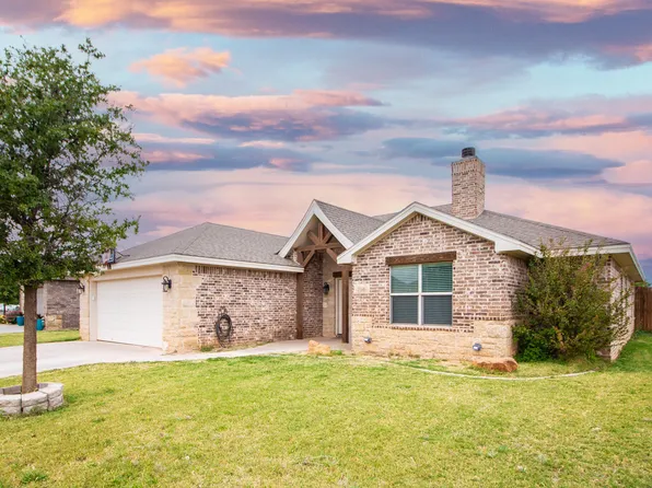 706 N 6th St, Wolfforth, TX 79382