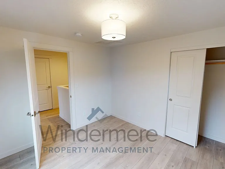 Avery Estates — Photo 110