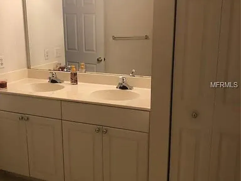 413 Arbor Lakes Cir — Photo 10