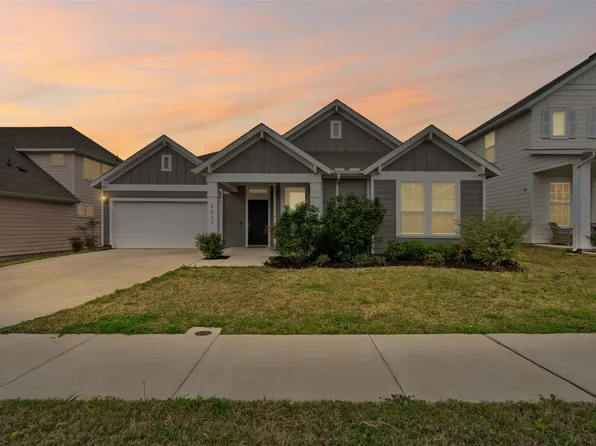 8213 Hampton Dr, Rowlett, TX 75089