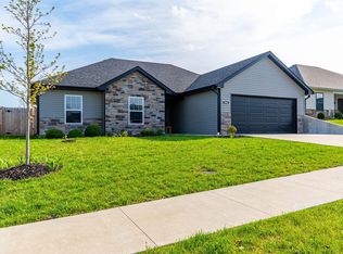 5506 Geyser Blvd, Columbia, MO 65202