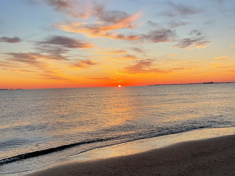 Sunrise on Keansburg beach
