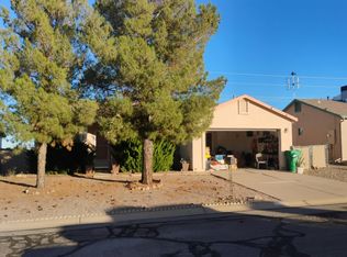 106 Buffalo Dr, Huachuca City, AZ 85616