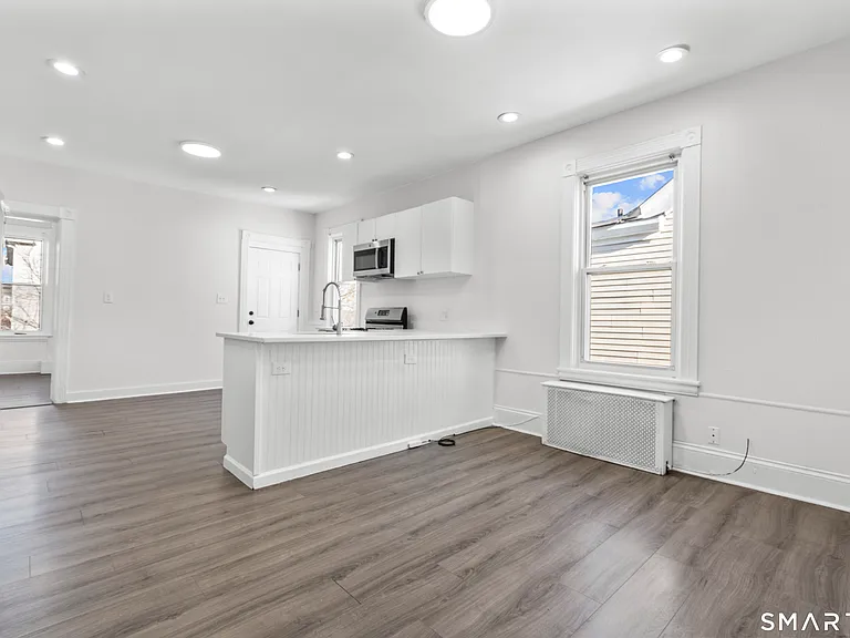 394 Gregory St #4 — Photo 14