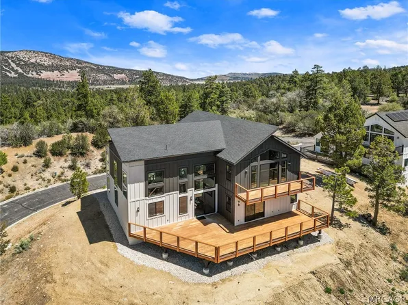 506 Woodbridge Dr, Big Bear City, CA 92314
