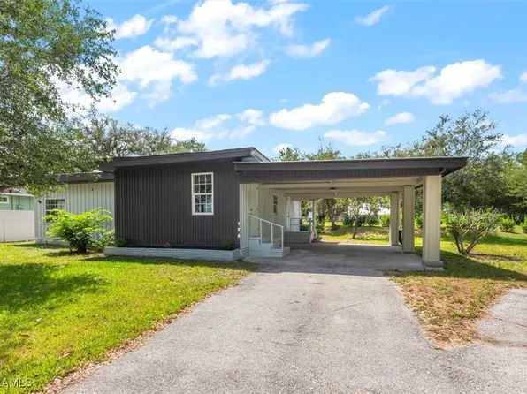 120 College St, Labelle, FL 33935