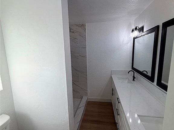 4th image of 20585 Yucca Loma Rd