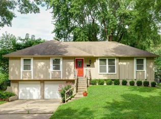 5708 Ridgeway Ave, Kansas City, MO 64133