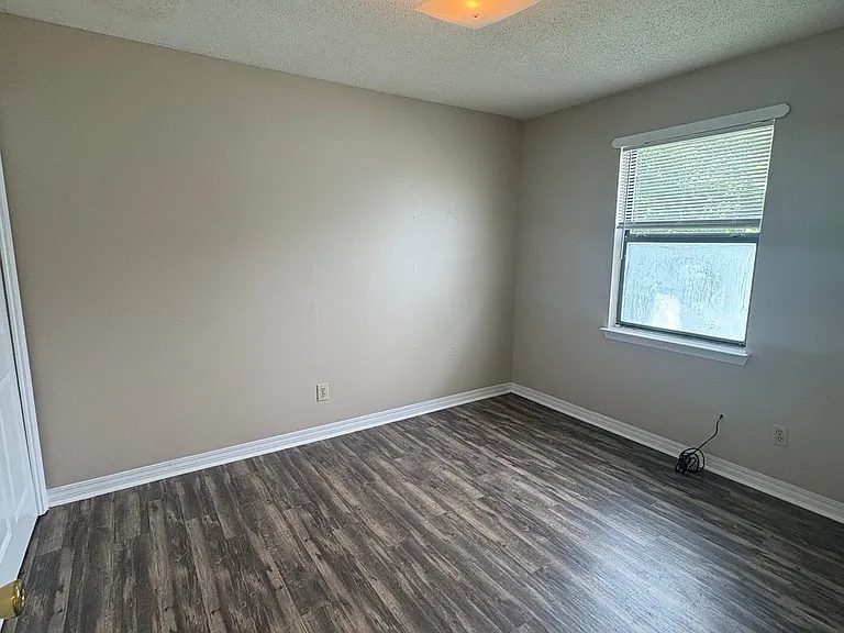520 Landview Dr #B — Photo 7