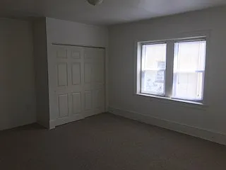 6308 Sherwood Rd — Photo 8