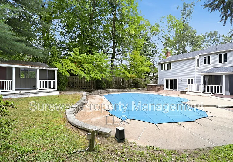 342 Quaker Rd — Photo 24