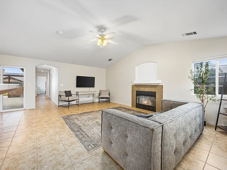 11610 Invidia Ct — Photo 9
