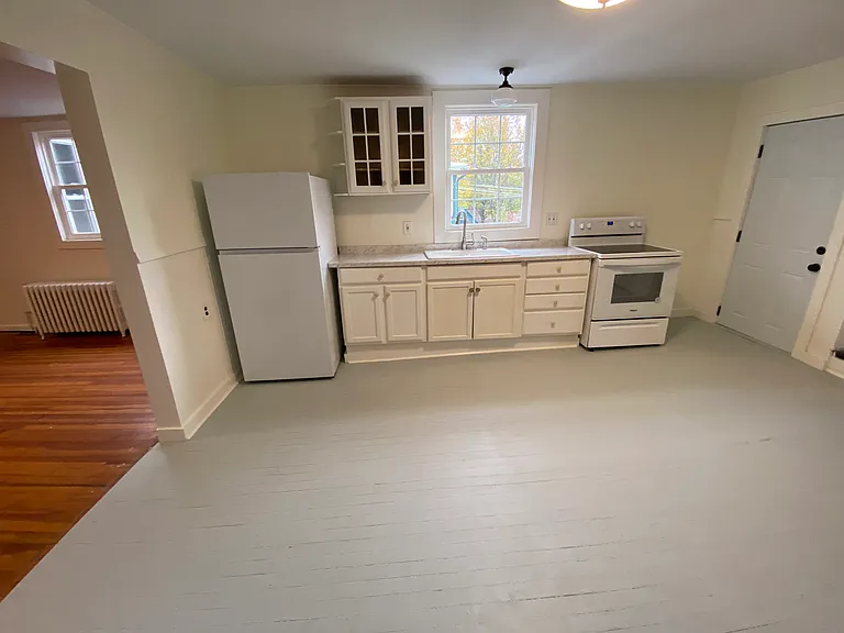 227 Warren St #2 — Photo 6