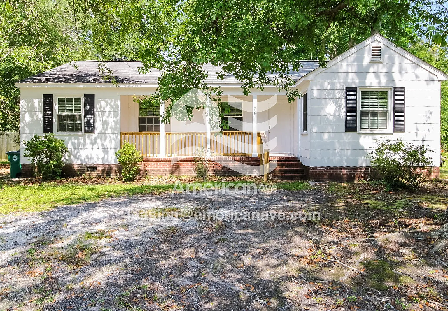 2 bed, 1.0 bath, 1311 sqft, $1,275 — Photo 1