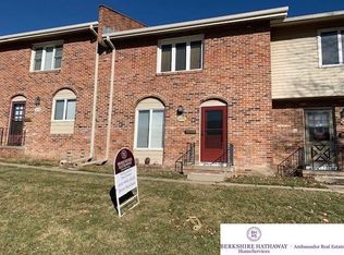 12120 Burt St, Omaha, NE 68154