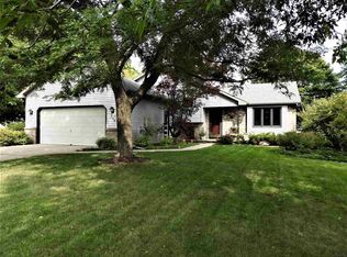 744 Peppergrass Ln, Neenah, WI 54956