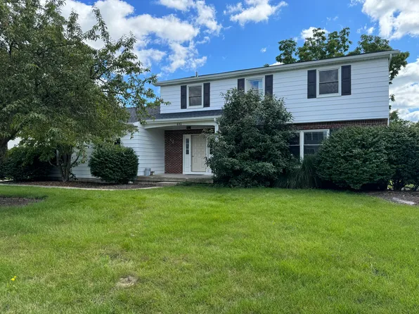 440 Baltimore Dr NE, Grand Rapids, MI 49503