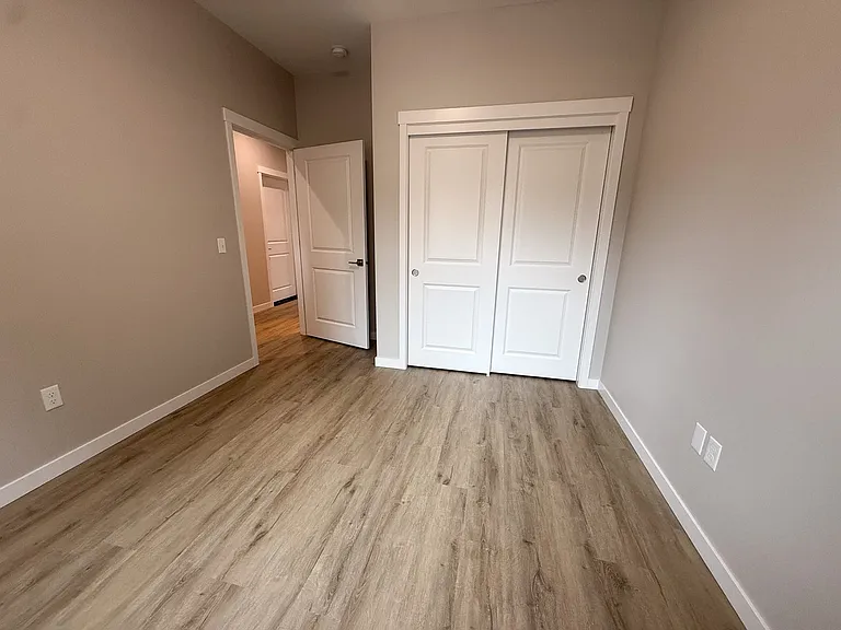 5534-5564 Skyline Rd S — Photo 161