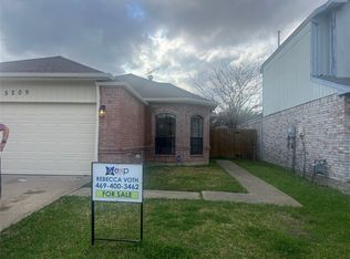 5209 Wyndham Ct, Garland, TX 75043